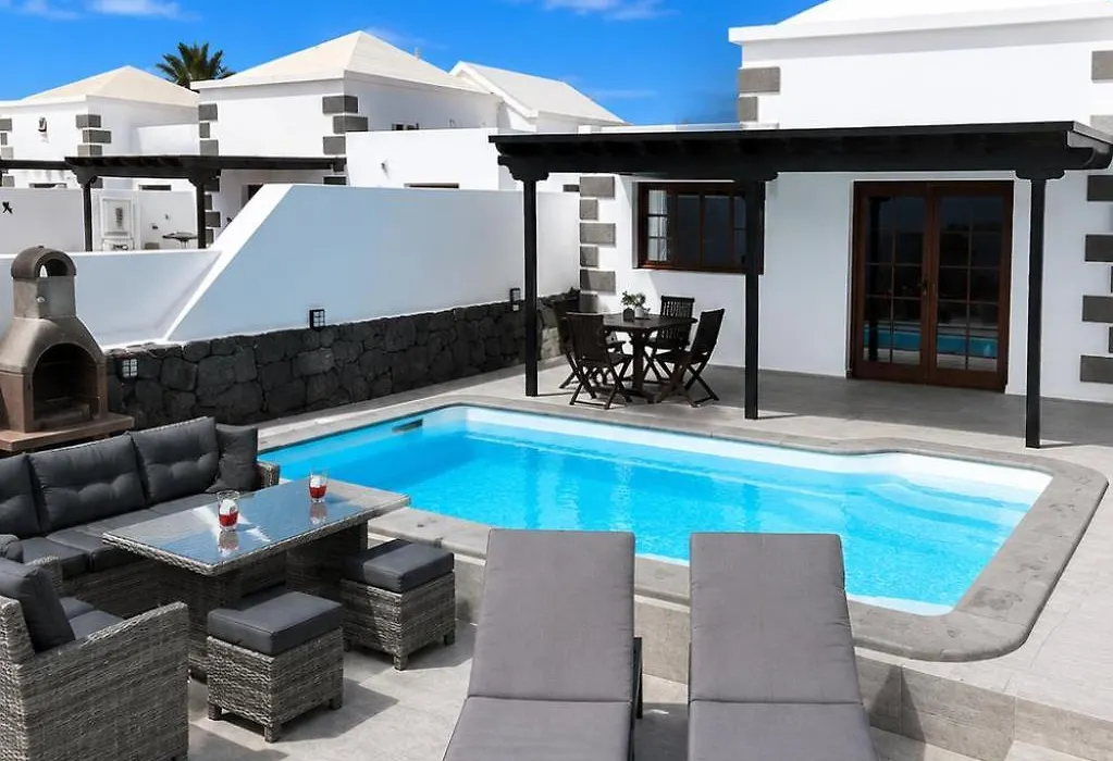 Villa Arabella - Parque Del Rey - Playa Blanca-1